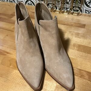 Vince Camuto Gradina Block Heel Bootie